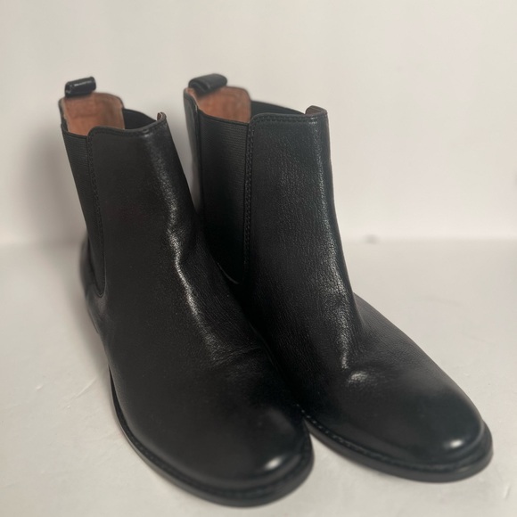 Frye Shoes - Frye Boots 7.5 Black Leather Pull On Booties Moto Classic Cottagecore Boho